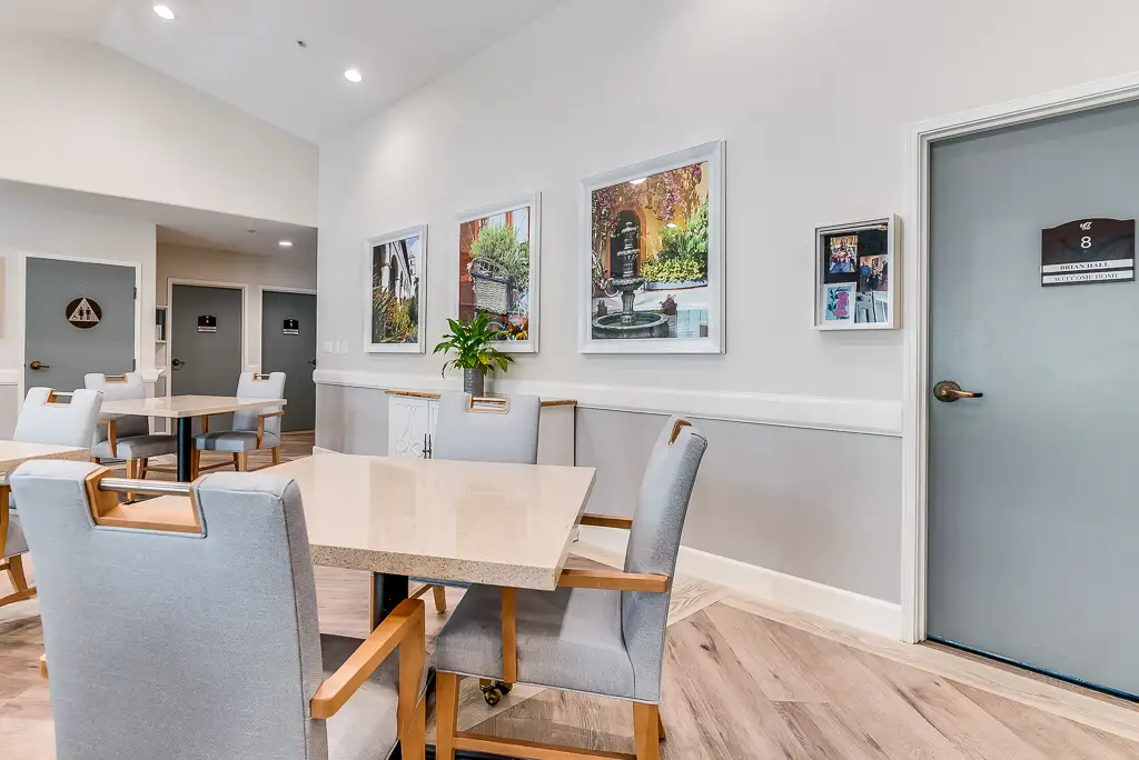 Dining Area Dining Area