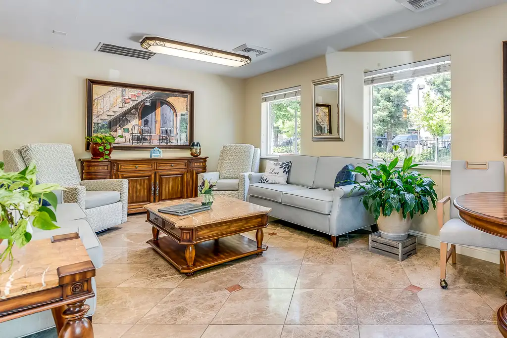 Common Sitting Area Common Sitting Area