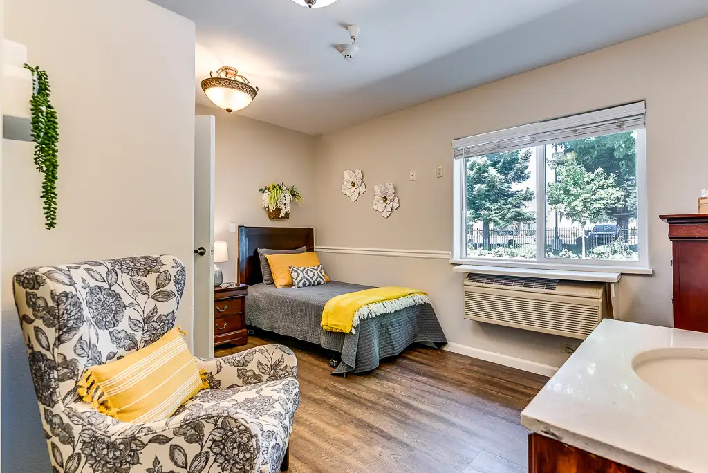 PSLVacaville-LO-Living-Options Delicious plate of food